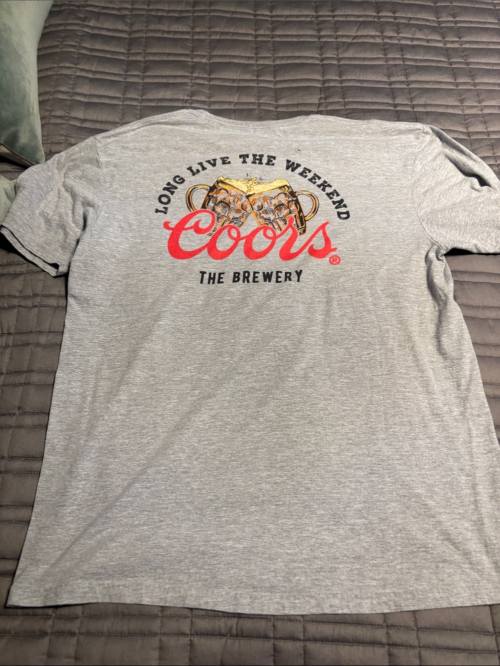 Coors men tee shirt
Large